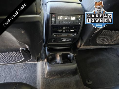 Used 2021 Jeep Grand Cherokee L Limited AWD/4WD image 11
