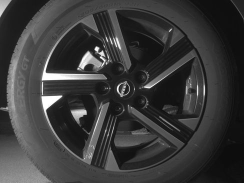 Used 2025 Nissan Sentra SV image 15