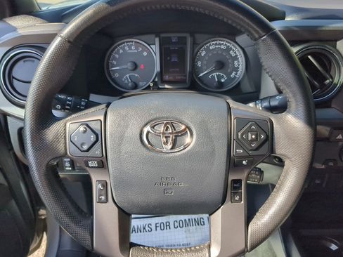 Used 2019 Toyota Tacoma TRD Sport image 58