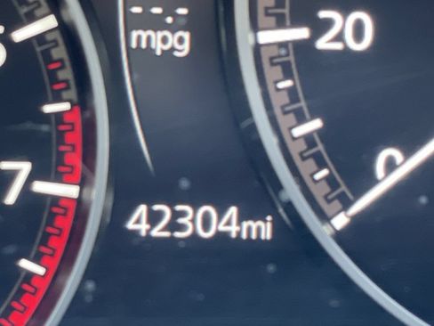 Used 2025 MAZDA MAZDA3 s FWD image 23