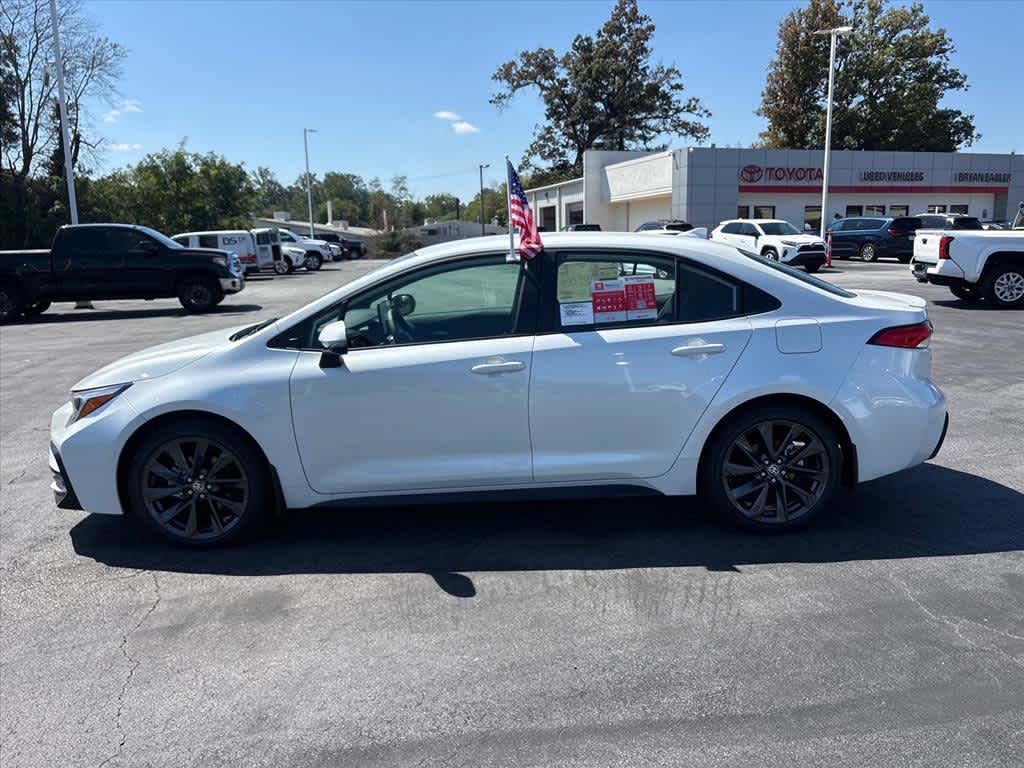 Used 2026 Toyota Corolla SE w/ SE Package FWD image 27