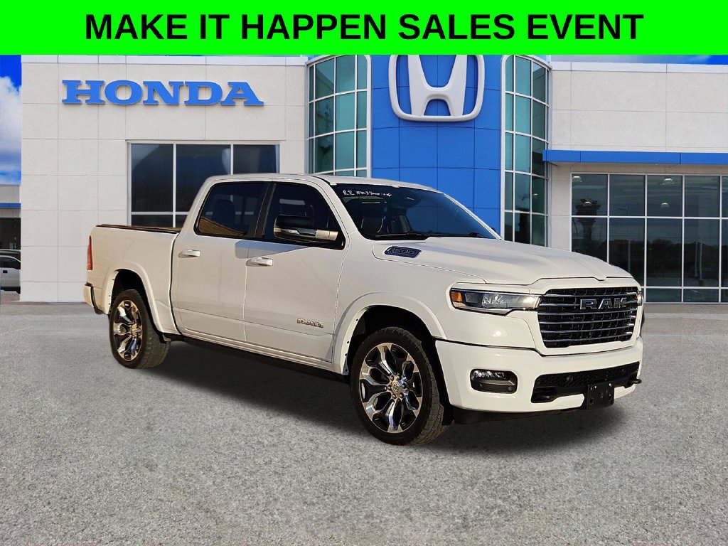 Used 2026 RAM 1500 Laramie AWD/4WD image 18