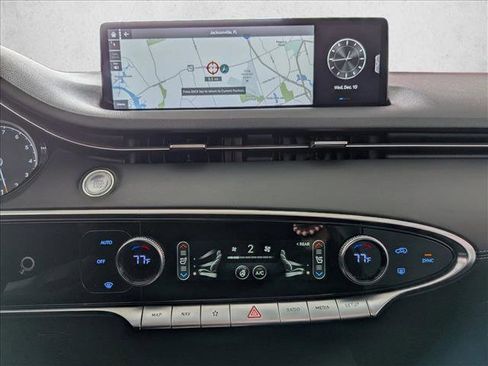 Used 2023 Genesis GV70 2.5T w/ Select Package image 14