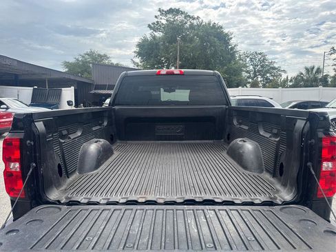 Used 2019 Chevrolet Silverado 1500 LT AWD/4WD image 11