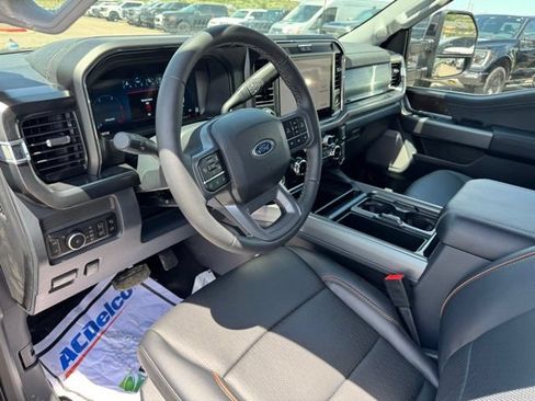 New 2026 Ford F250 Lariat w/ Black Appearance Package AWD/4WD image 13