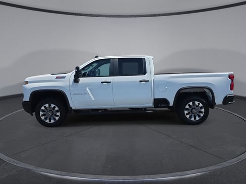 Used 2024 Chevrolet Silverado 2500 Custom w/ Custom Value Package AWD/4WD image 10
