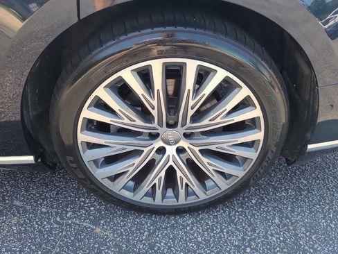 Used 2019 Audi A8 L 3.0T w/ Executive Package image 11