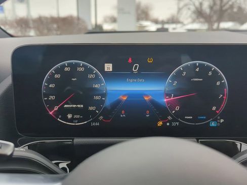 Used 2024 Mercedes-Benz GLA 35 AMG 4MATIC image 26