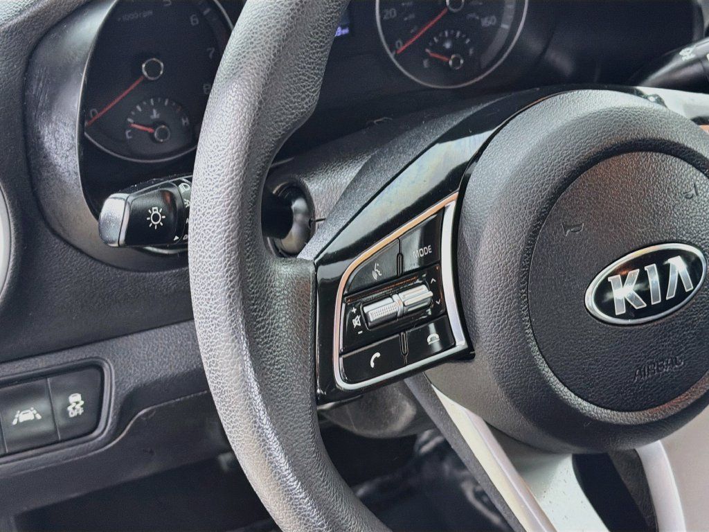 Used 2019 Kia Forte LXS FWD image 10