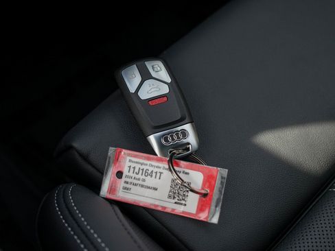 Used 2024 Audi Q5 2.0T Prestige image 29