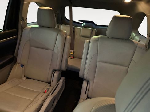Used 2019 Toyota Highlander Limited image 13