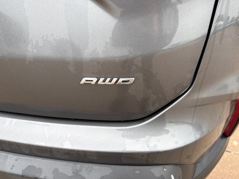 Used 2022 Ford Edge Titanium AWD/4WD image 10