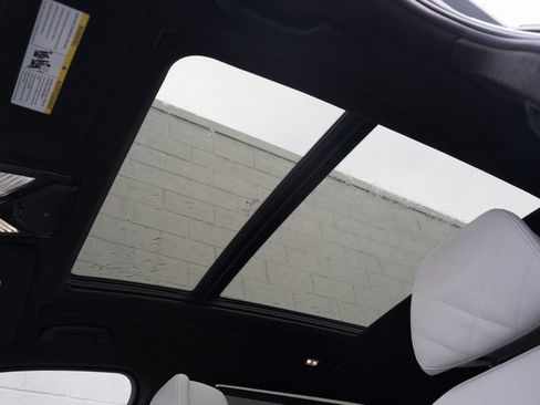 Used 2023 BMW X7 xDrive40i w/ Premium Package image 31