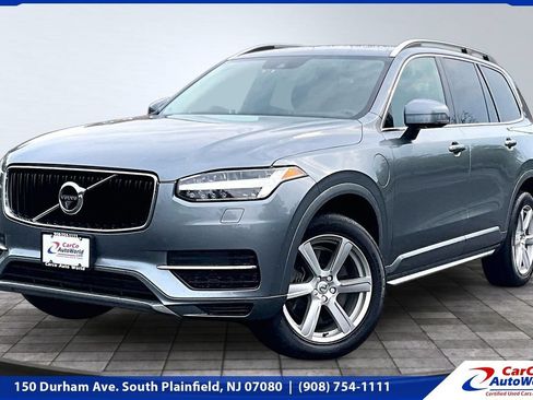 Used 2016 Volvo XC90 T8 Momentum w/ Vision Package AWD/4WD image 1