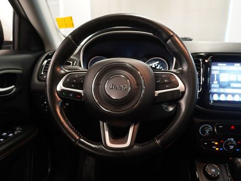 Used 2020 Jeep Compass Limited AWD/4WD image 18