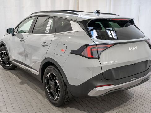 New 2026 Kia Sportage EX image 4