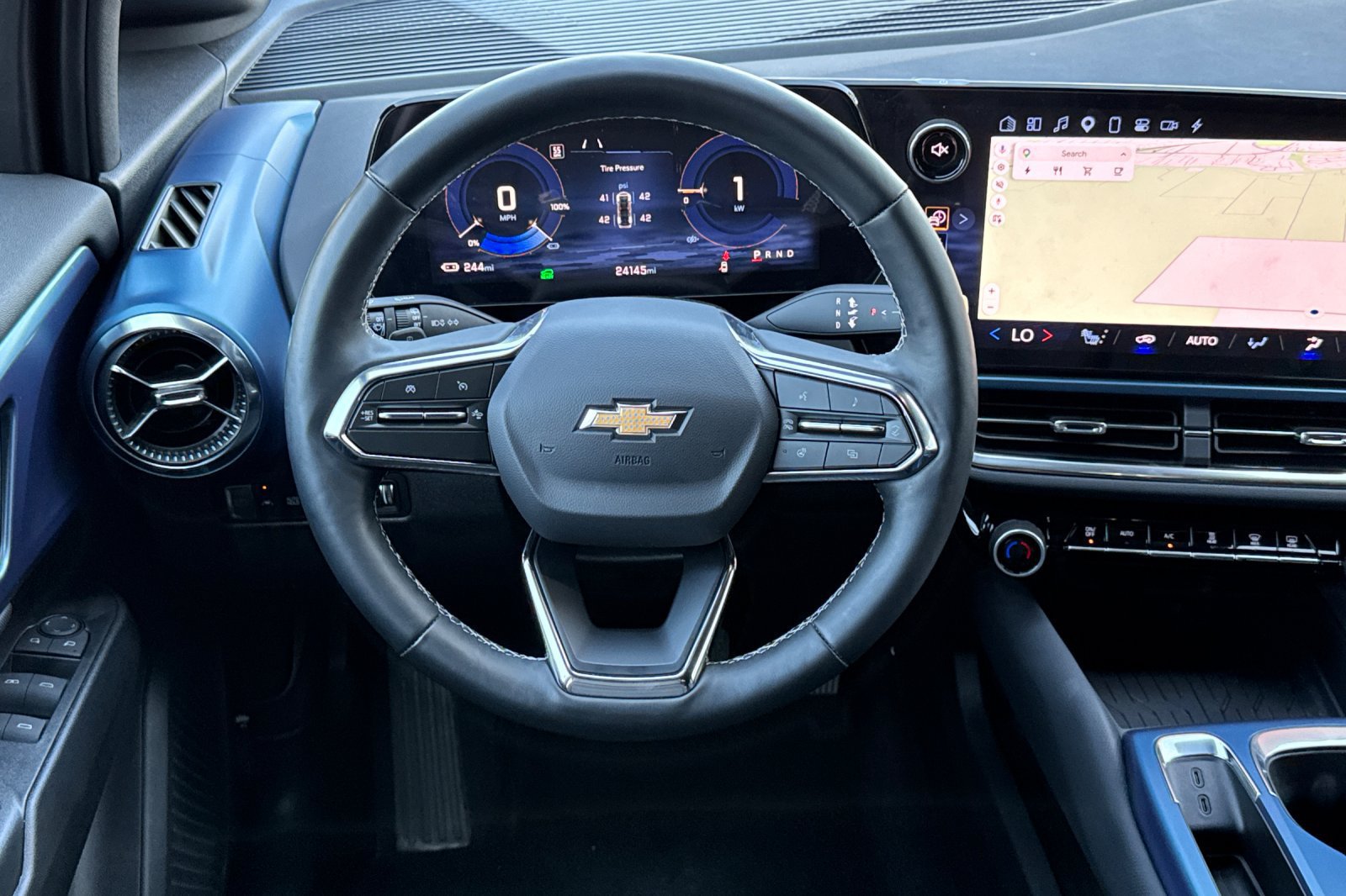 Certified 2024 Chevrolet Equinox EV LT FWD image 15
