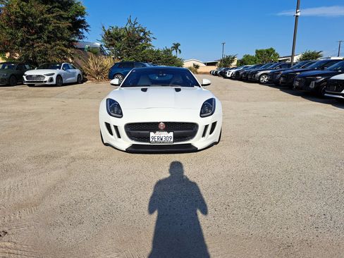 Used 2017 Jaguar F-TYPE Coupe RWD image 2