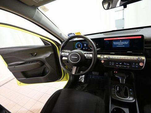 Used 2024 Hyundai Kona SEL image 26