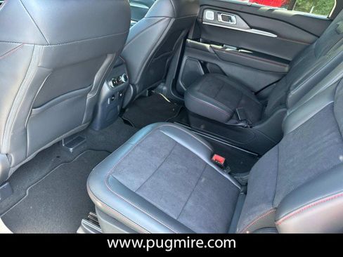 New 2025 Ford Explorer ST image 21