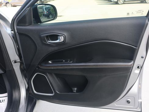 Used 2019 Jeep Compass Sport image 15