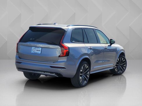 New 2026 Volvo XC90 T8 Ultra w/ Protection Package AWD/4WD image 6
