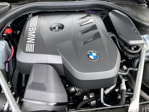New 2026 BMW 530i xDrive w/ M Sport Package AWD/4WD image 17