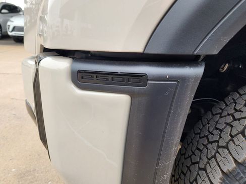 New 2026 GMC Sierra 2500 AT4 w/ AT4 Premium Plus Package AWD/4WD image 11
