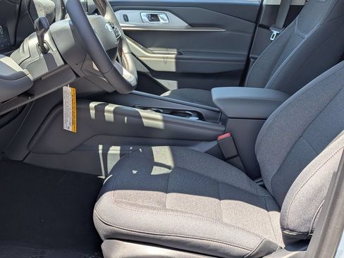 New 2026 Ford Explorer Active AWD/4WD image 6