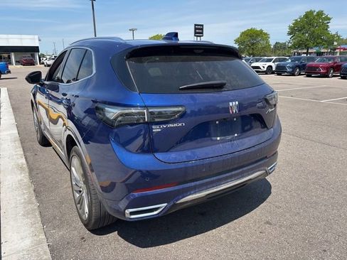 Used 2024 Buick Envision Avenir AWD/4WD image 9