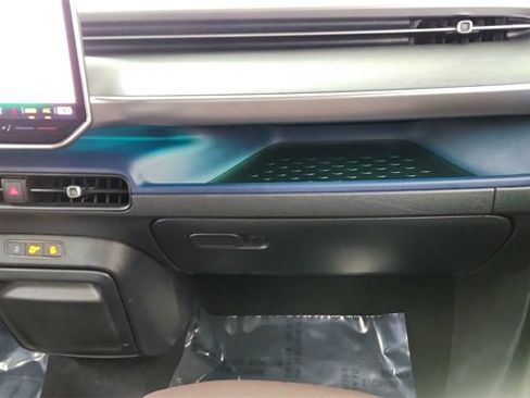 Used 2025 Volkswagen ID. Buzz Pro S image 37