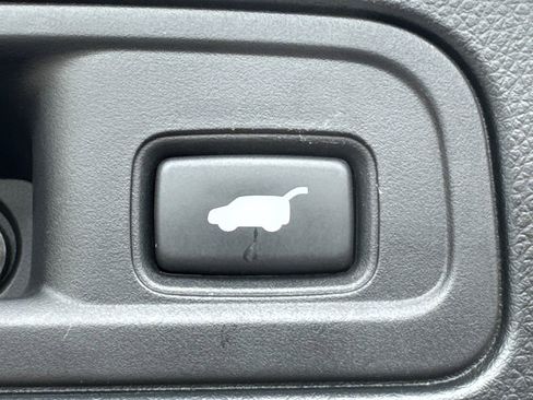 Used 2021 Honda Pilot Touring image 18