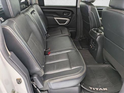 Used 2019 Nissan Titan PRO-4X w/ Pro-4x Convenience Package image 18