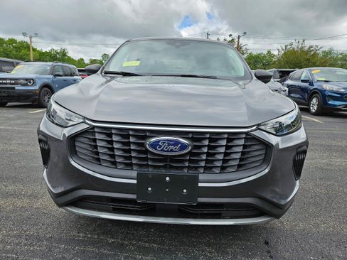 Used 2024 Ford Escape Active AWD/4WD image 2