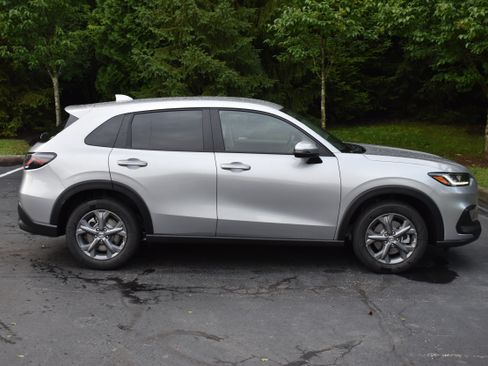 New 2027 Honda HR-V LX image 9