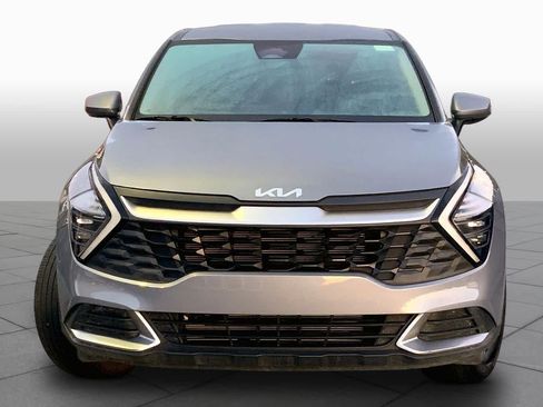 Used 2025 Kia Sportage LX FWD image 4