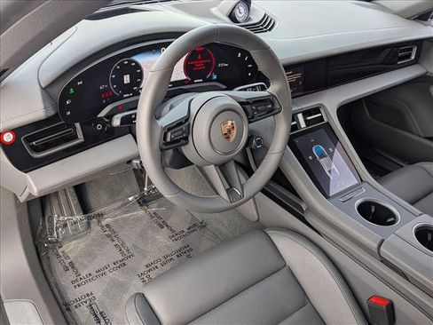 Used 2025 Porsche Taycan image 4