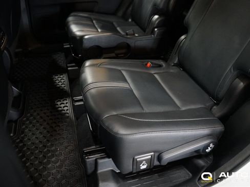 Used 2018 Toyota Highlander XLE image 34