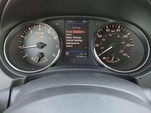 Used 2020 Nissan Rogue SV image 32