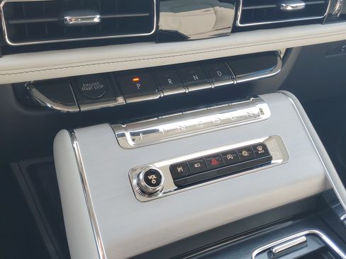 New 2026 Lincoln Aviator Reserve w/ Jet Appearance Package AWD/4WD image 21