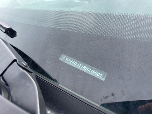 Used 2024 RAM 1500 Laramie image 24