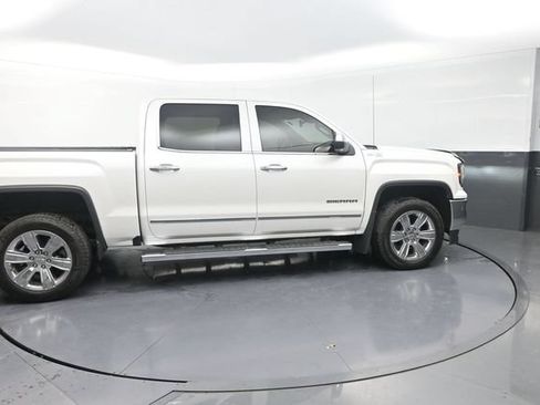Used 2018 GMC Sierra 1500 SLT AWD/4WD image 9