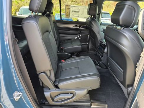 New 2026 Jeep Grand Wagoneer 4WD image 25
