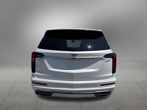 Used 2024 Cadillac XT6 Luxury FWD image 8