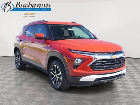 New 2026 Chevrolet TrailBlazer LT w/ Convenience Package AWD/4WD image 1
