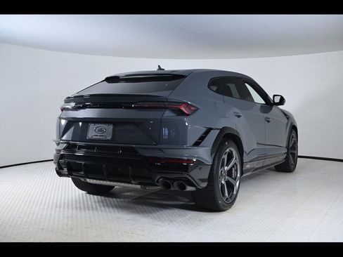 Used 2024 Lamborghini Urus S AWD/4WD image 5