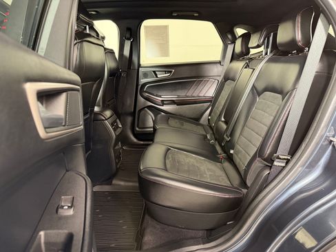 Used 2022 Ford Edge ST-Line AWD/4WD image 22
