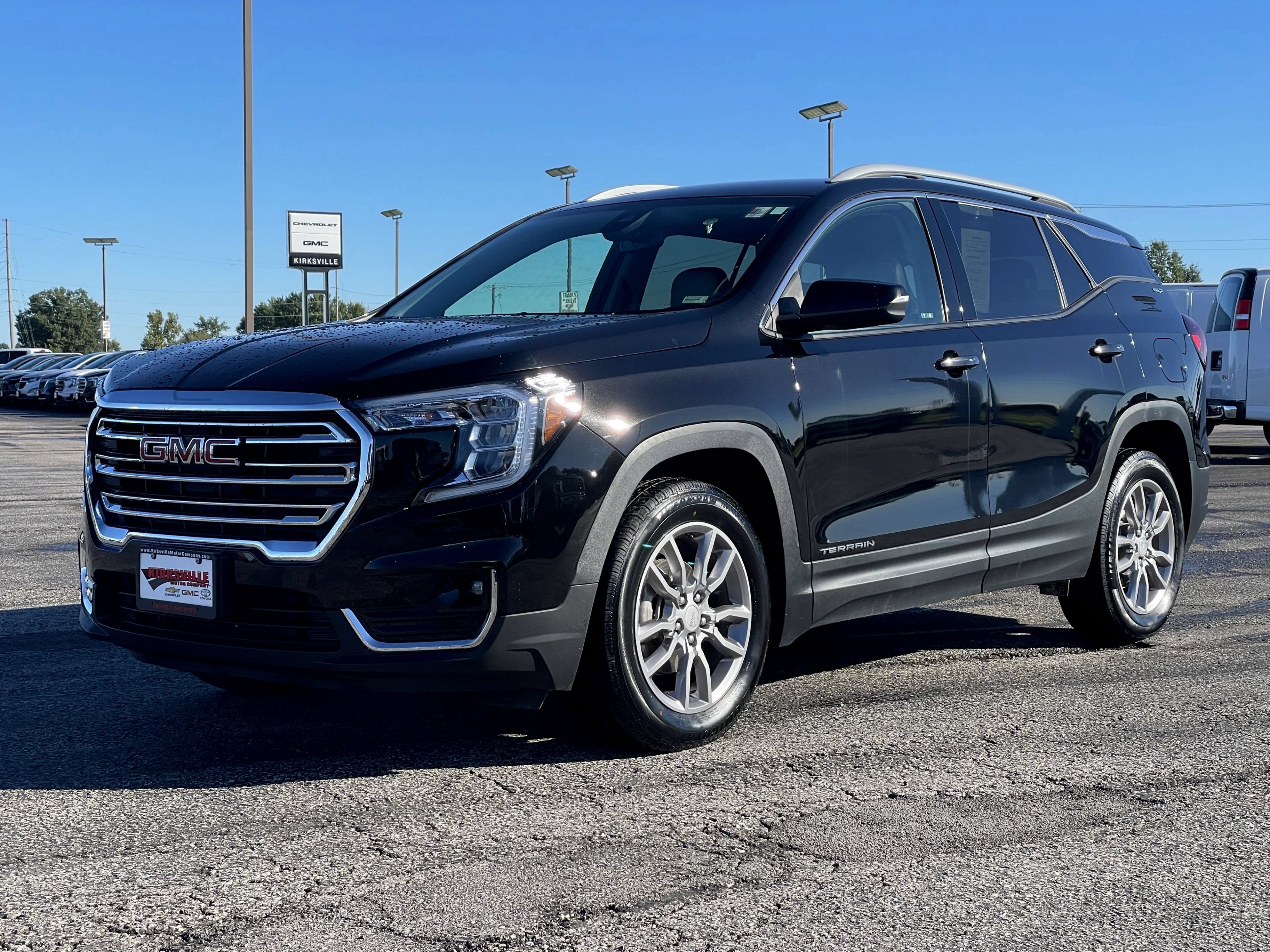 Certified 2022 GMC Terrain SLT AWD/4WD image 8