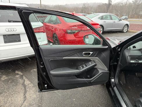 Used 2023 Acura Integra A-Spec image 14