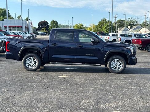 New 2026 Toyota Tundra SR5 AWD/4WD image 7